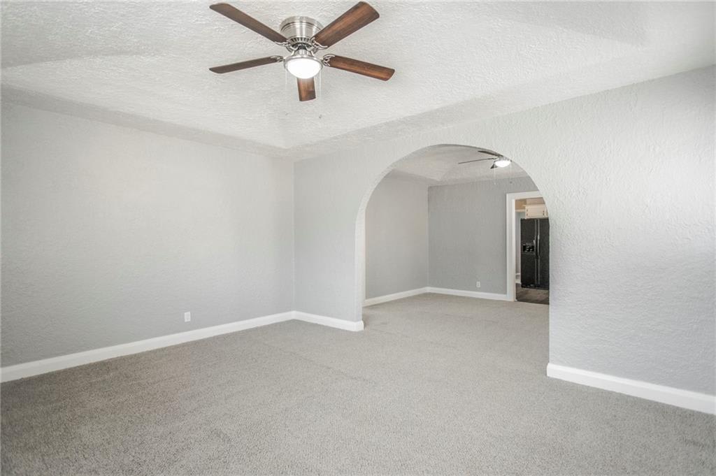 738 N Chapman Ave.