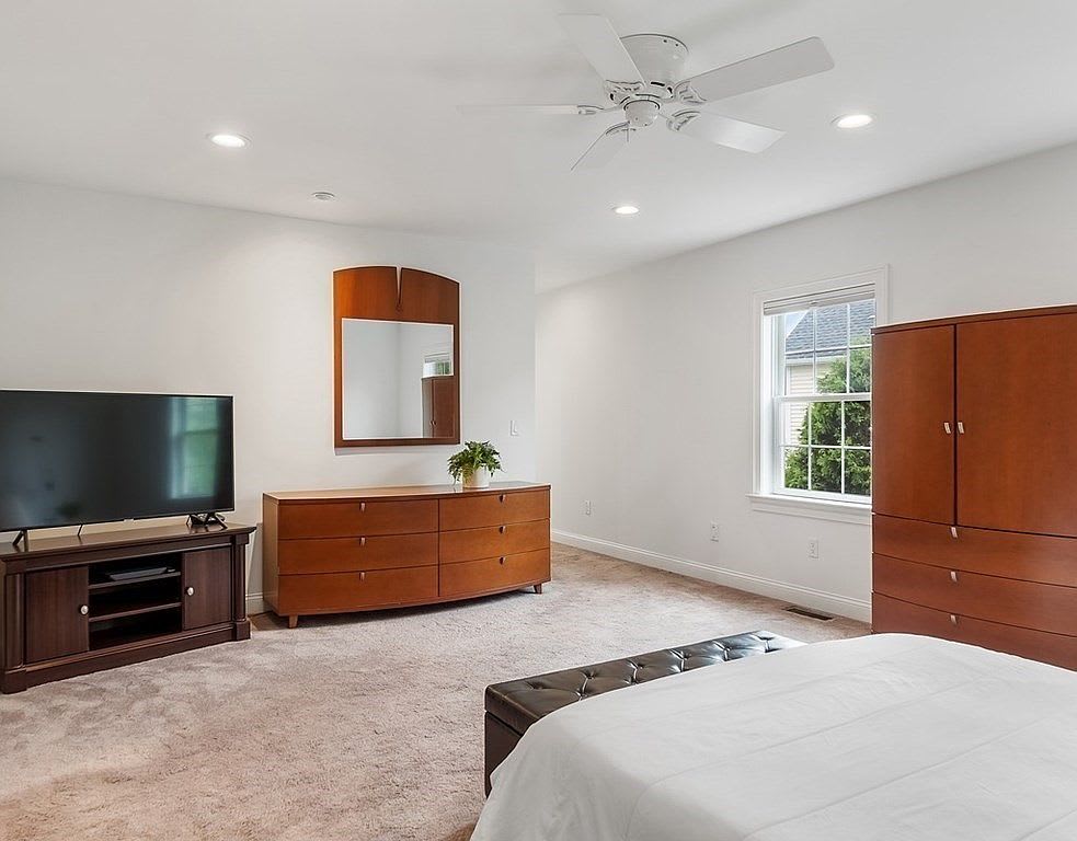 1 Sarah Jane Court
