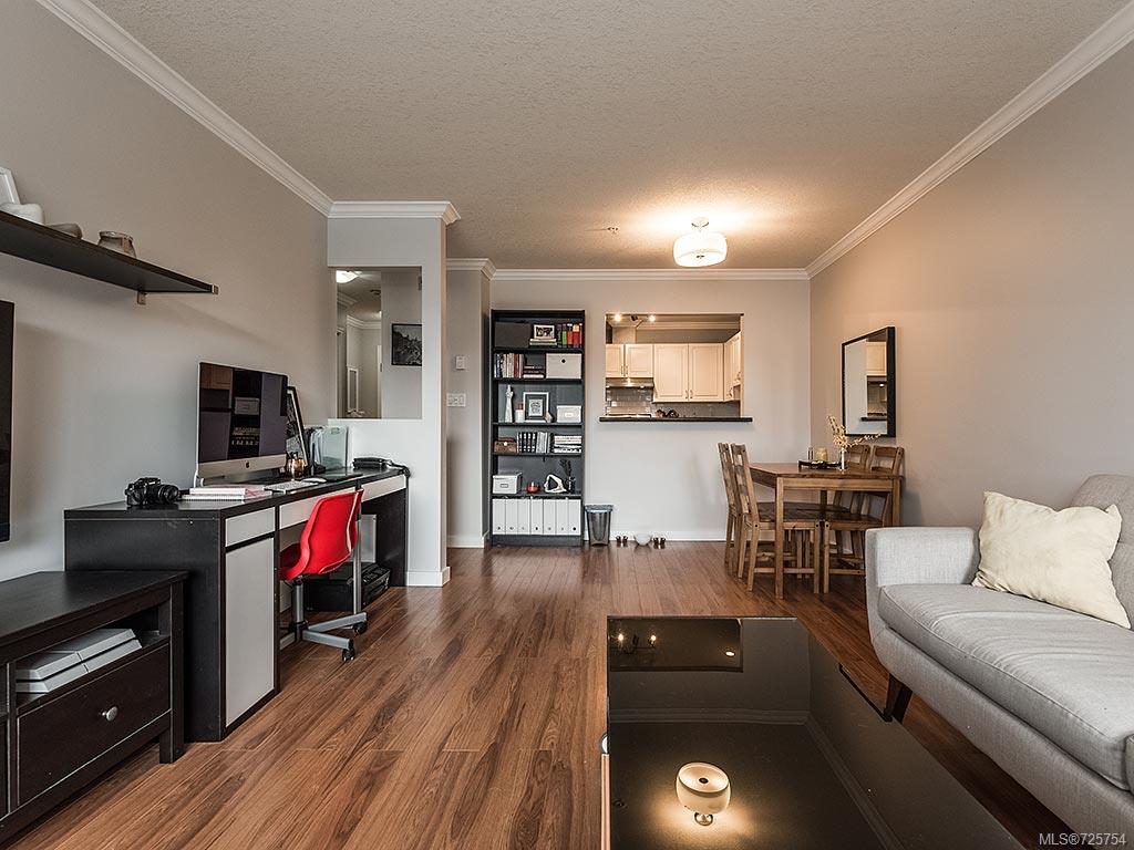 202-1536 Hillside Ave