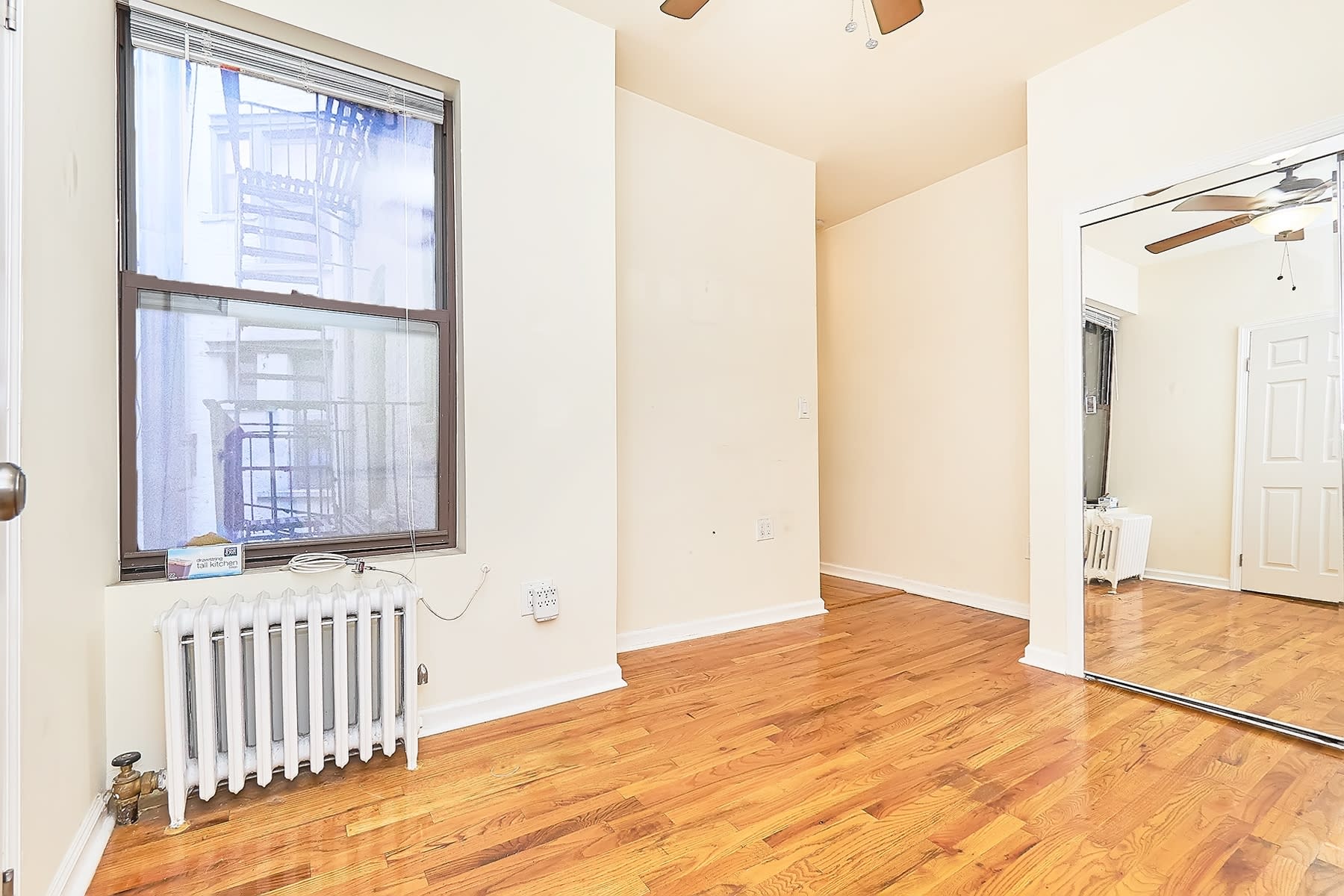 270 E 78th St, Unit 11