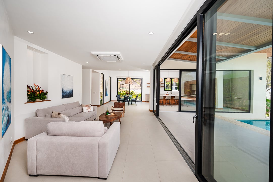 Modern Tropical Infinity Pool Villa, Tamarindo, Guanacaste