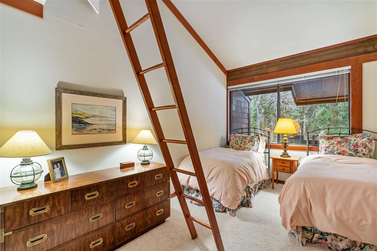 3600 N Lake Blvd #11
