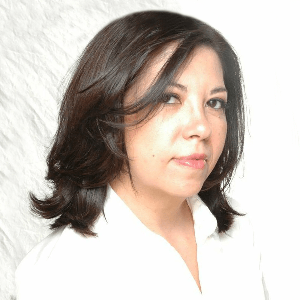 a profile photo of realtor Laura Macias