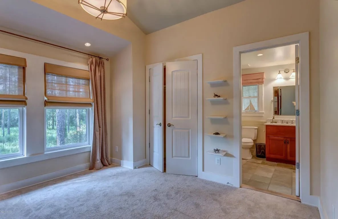 6402 RIVER BLUFF Trail