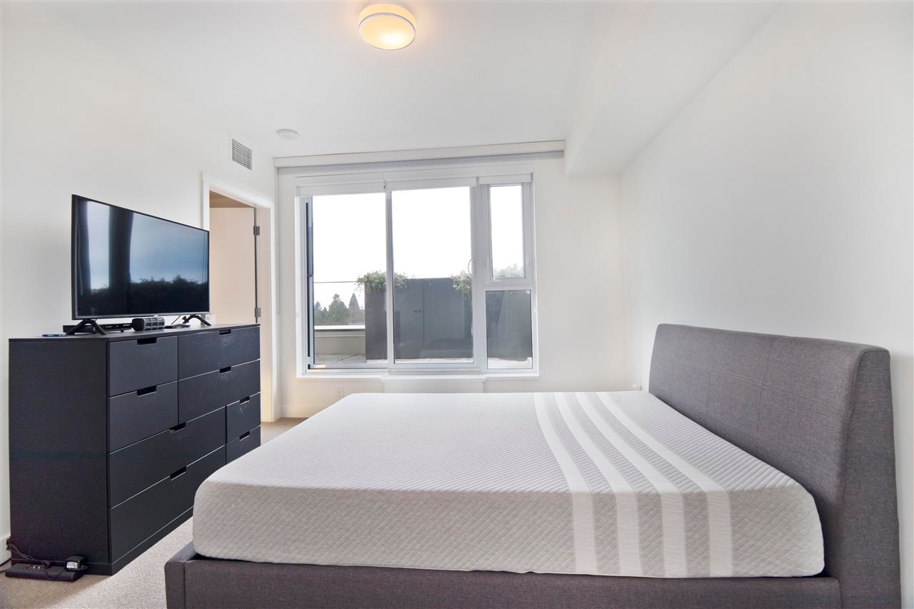 607-7228 Adera St