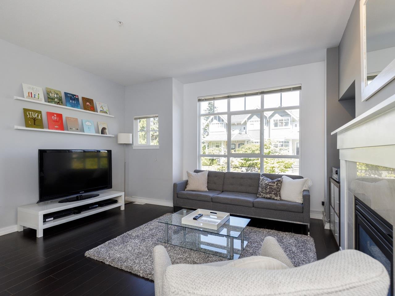 3208 Perrot Mews