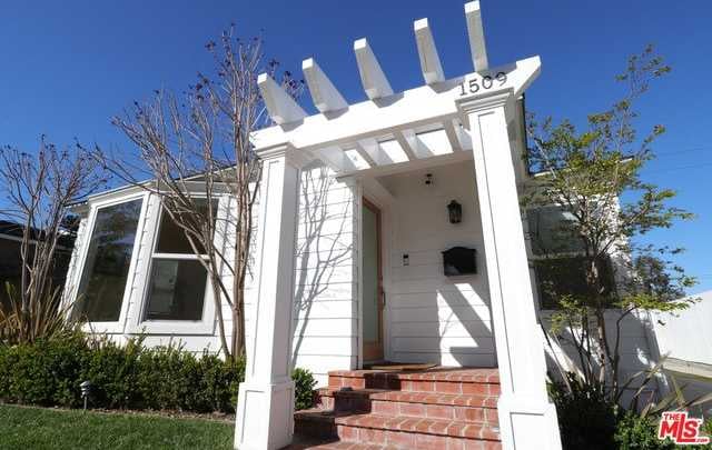 1509 MAGNOLIA Avenue