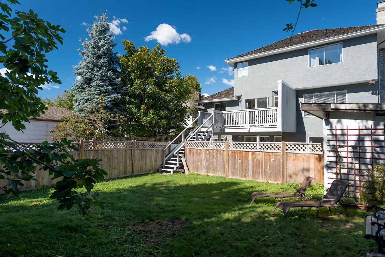 113 W Kings Rd
