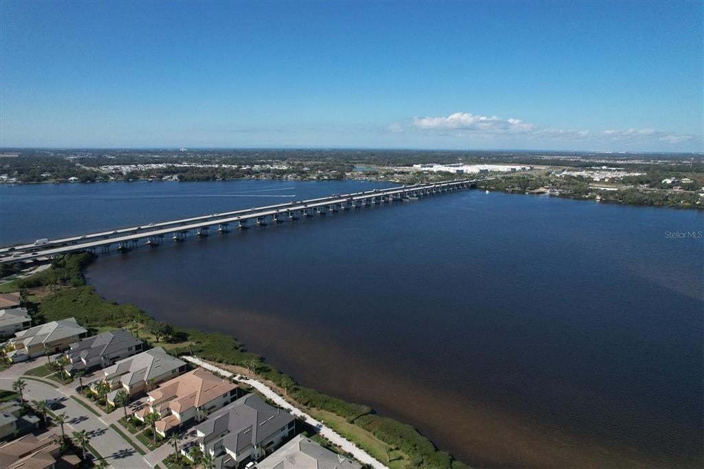 5211 Lake Overlook Ave, Bradenton, FL 34208
