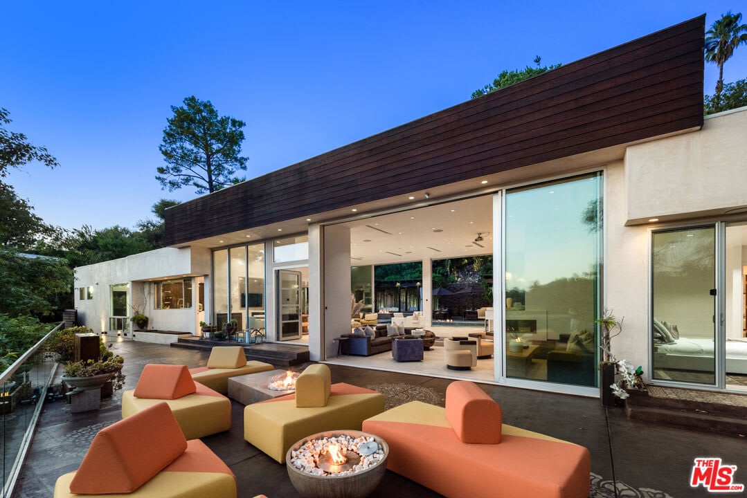 View Opulent