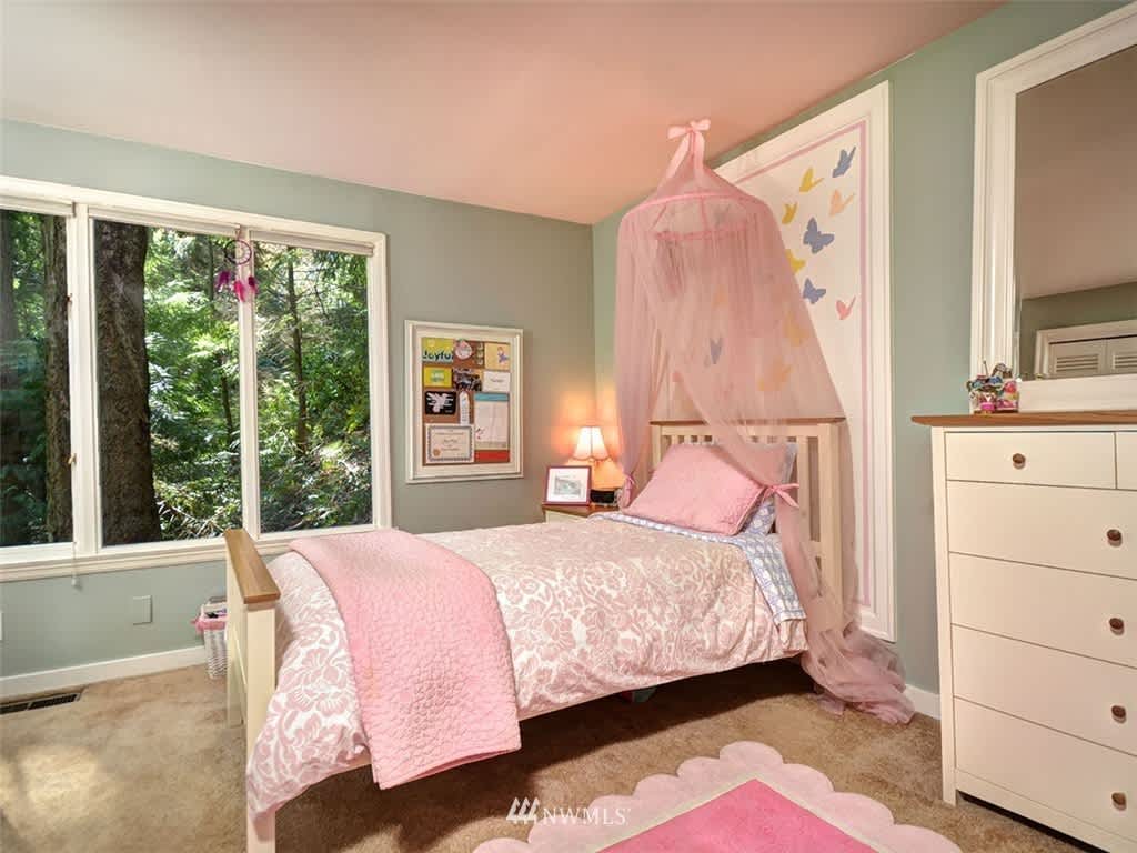 18420 24th Pl NE