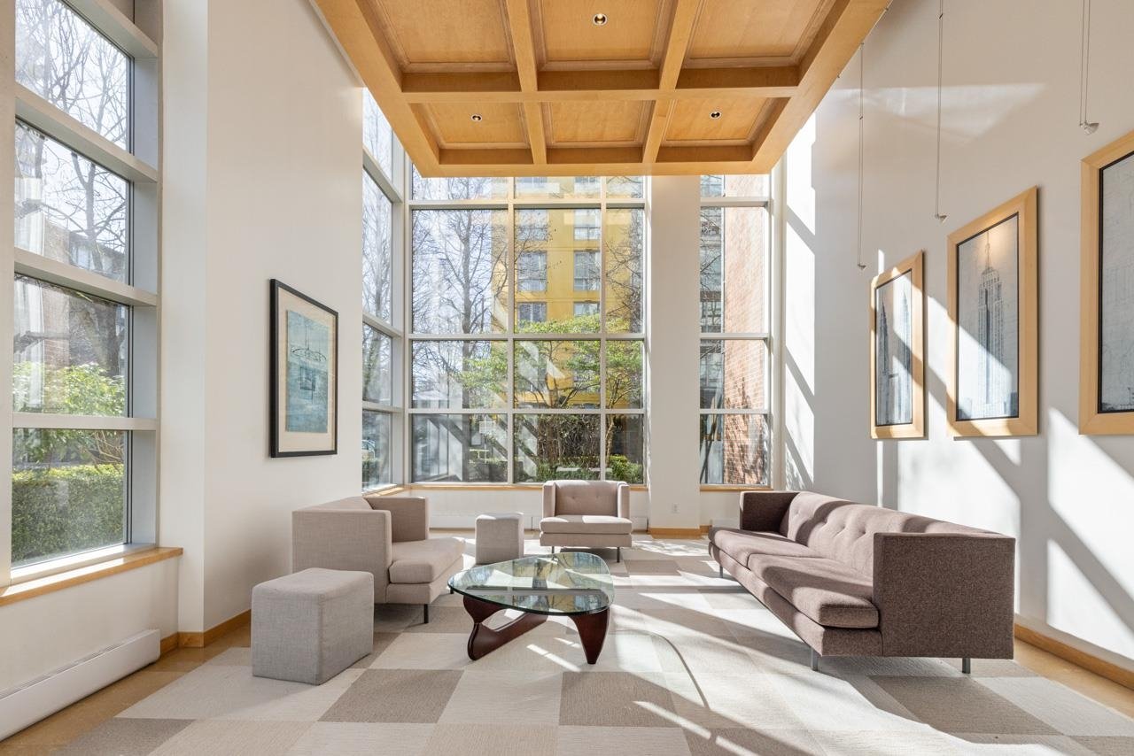 404-1425 W 6th Ave
