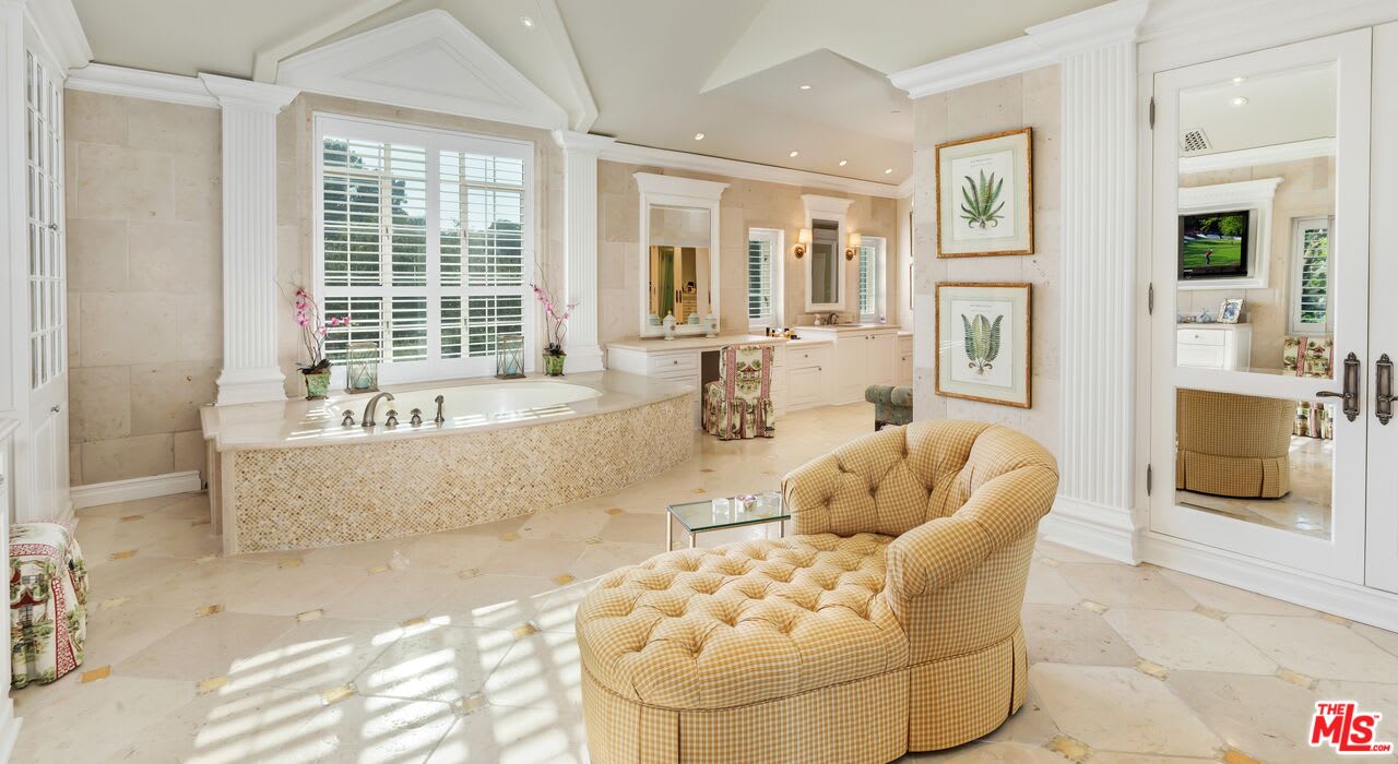 Estate Sapphire