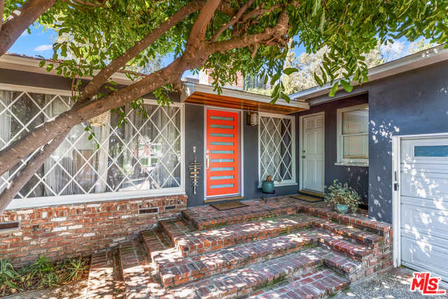 21414 DE LA OSA ST