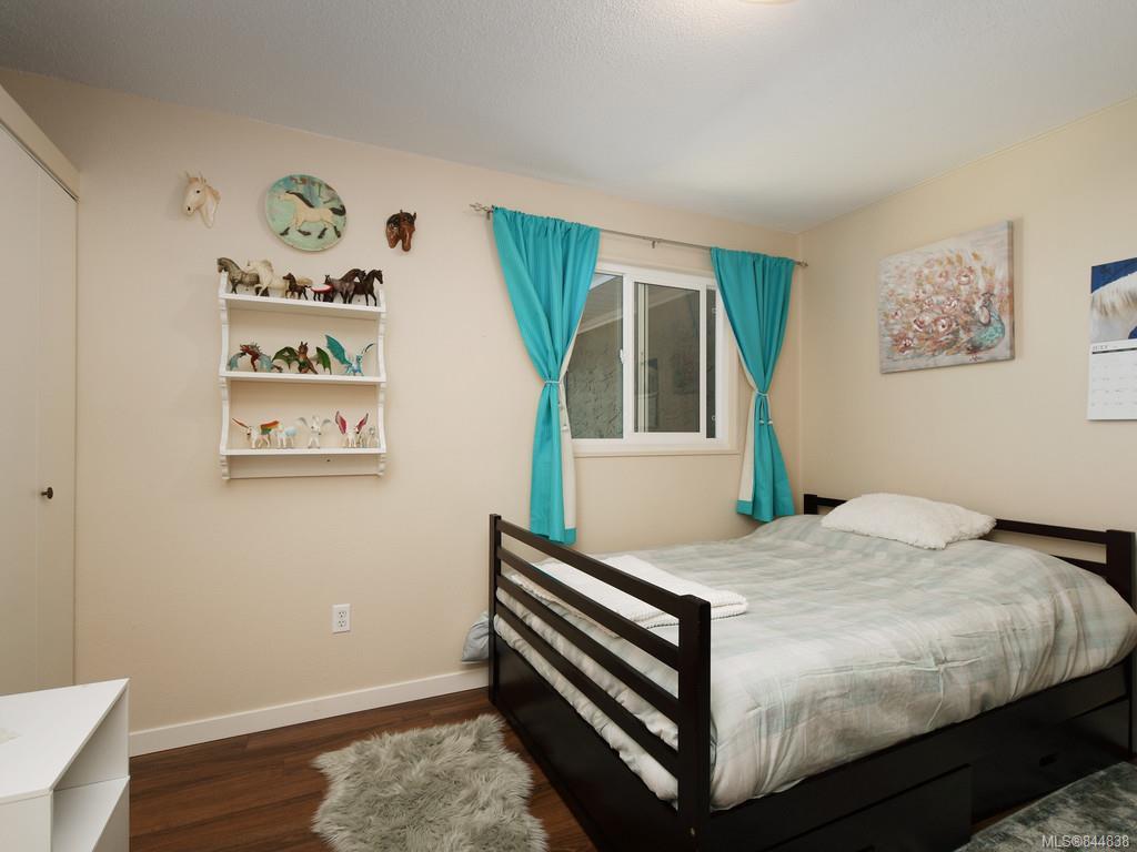 3-10070 Fifth St, Sidney