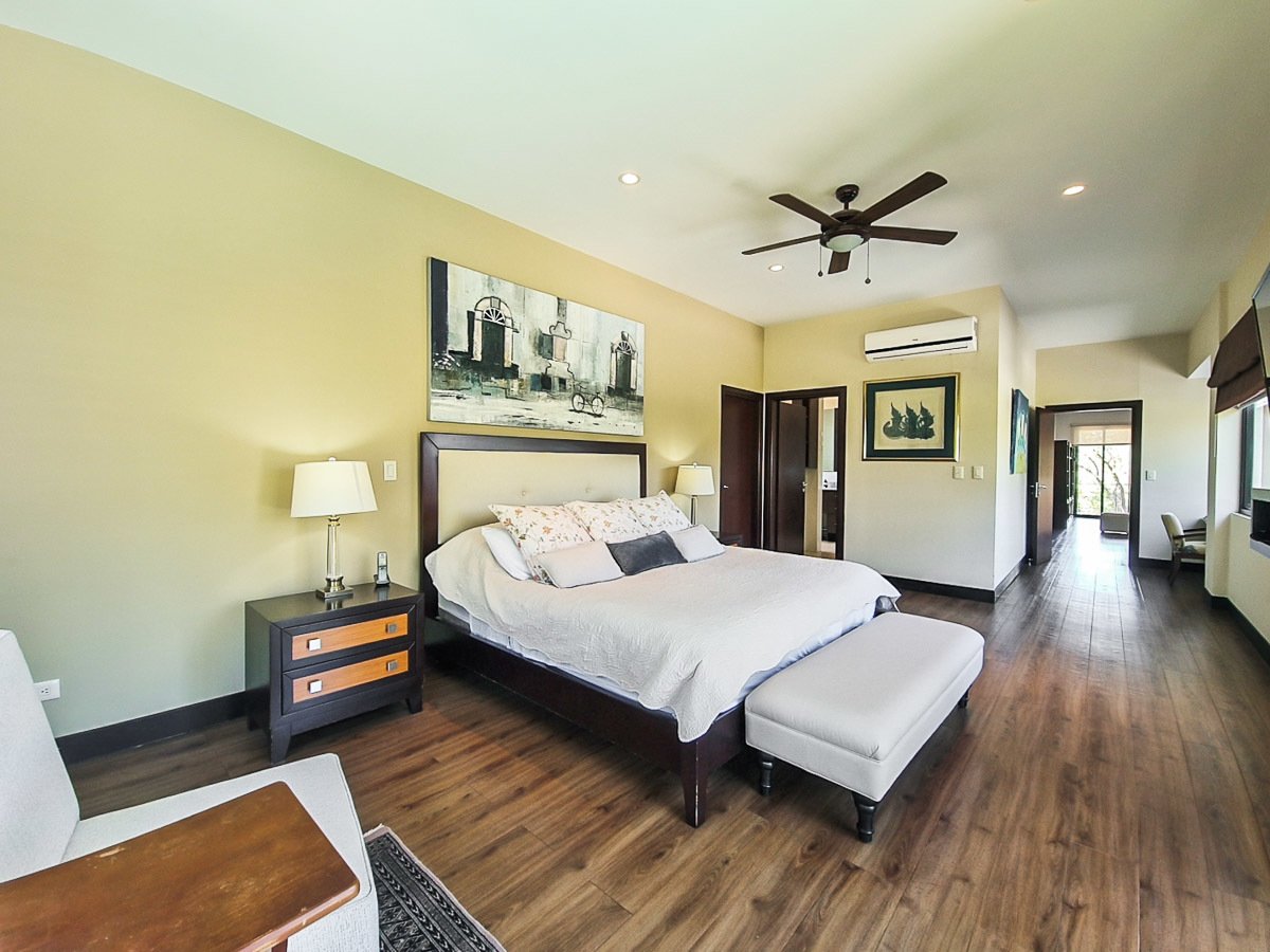 Contemporary Golf Course Villa, Guacima, Alajuela