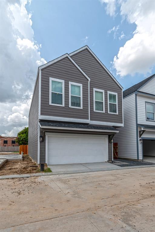 8406 Berry Green Ln