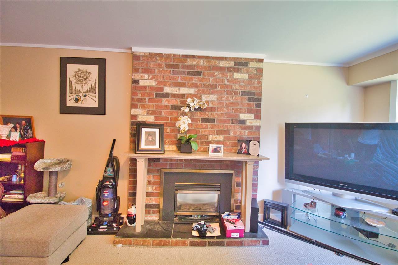 4929 44a Ave
