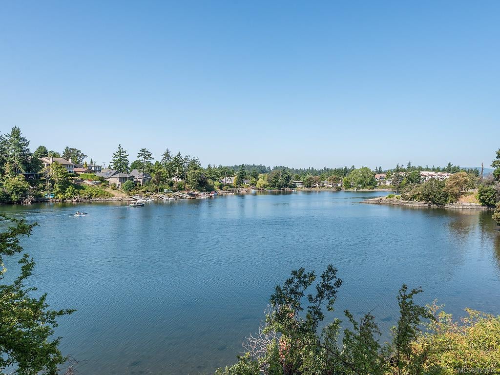 205-69 Gorge Rd