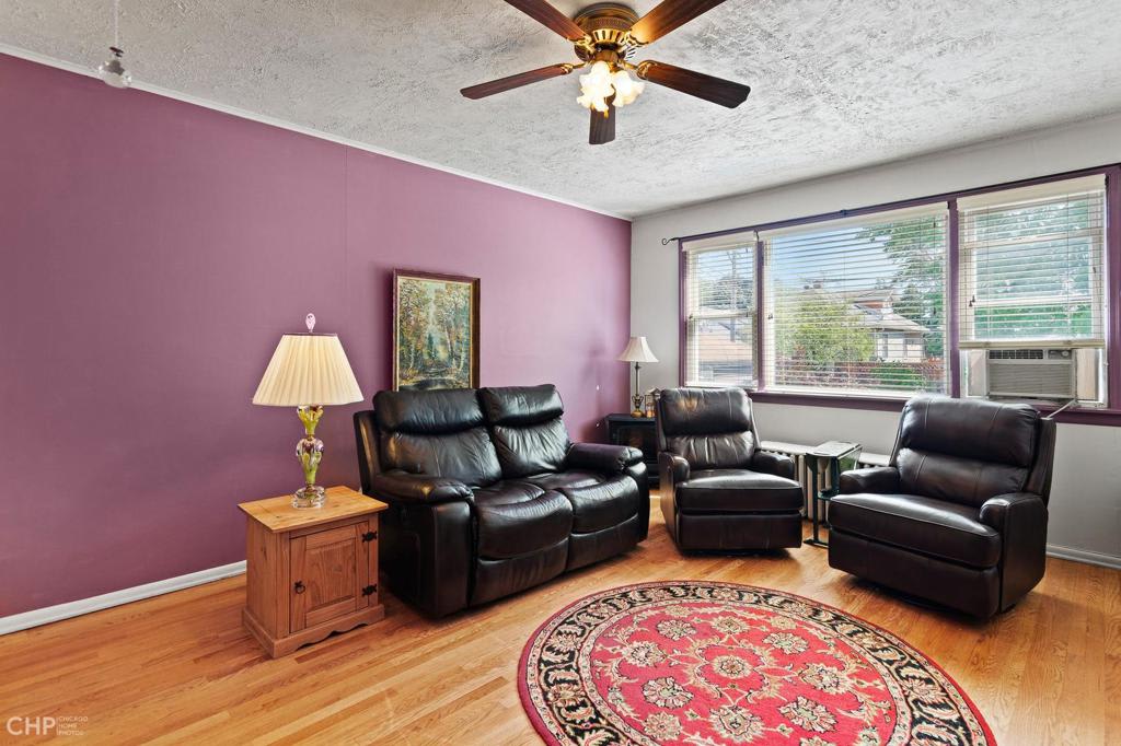 Portage Park Bungalow: 4521 N. Mason