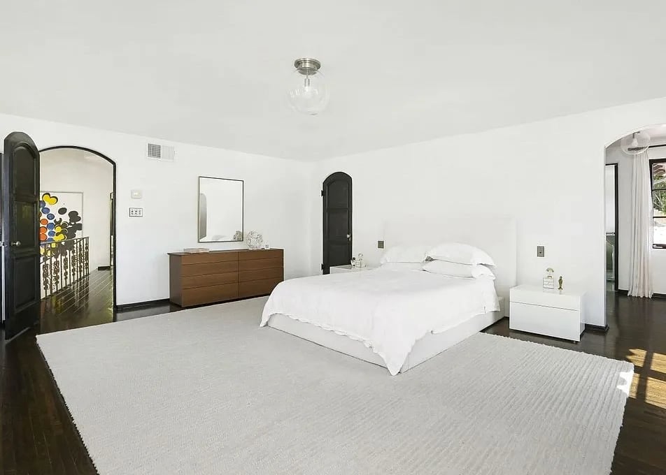 Married ‘Bullet Train’ Producers Buy Swank Digs in Outpost Estates