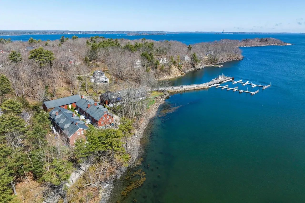 New Listing: 6 Quartermaster Court, Portland, ME 04109 – $850,000