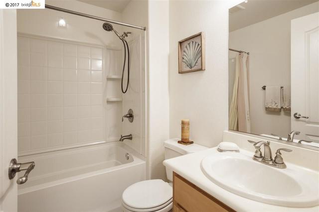 6078 Old Quarry Loop, Oakland, CA 94605
