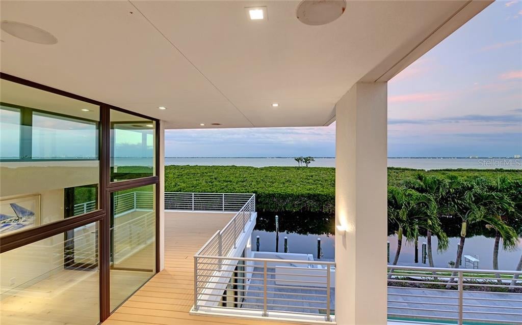 1580 Harbor Cay Lane