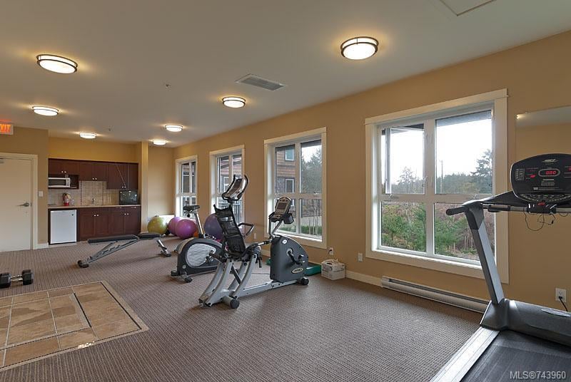 104-201 Nursery Hill Dr, View Royal