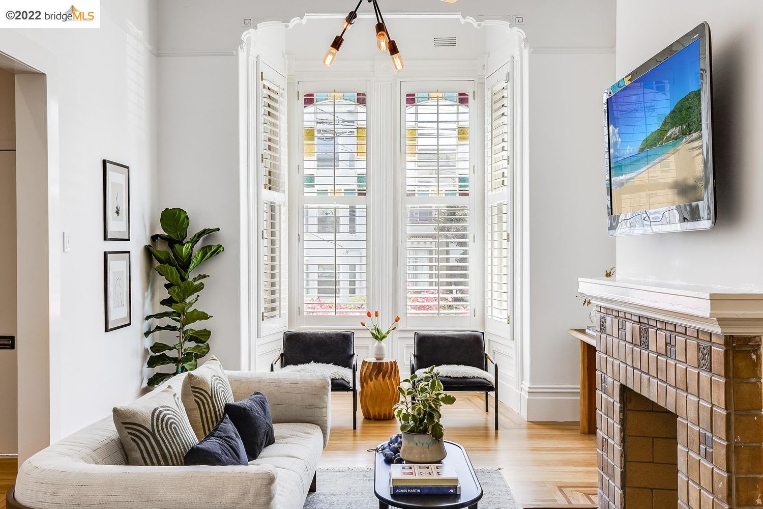 1170 S Van Vess Ave Unit: 2
