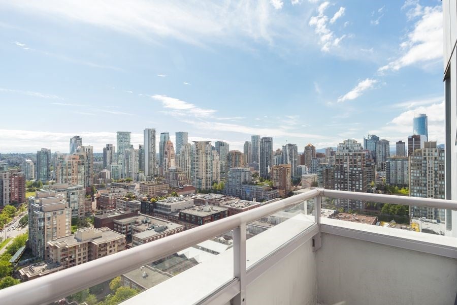 3208-1008 Cambie St