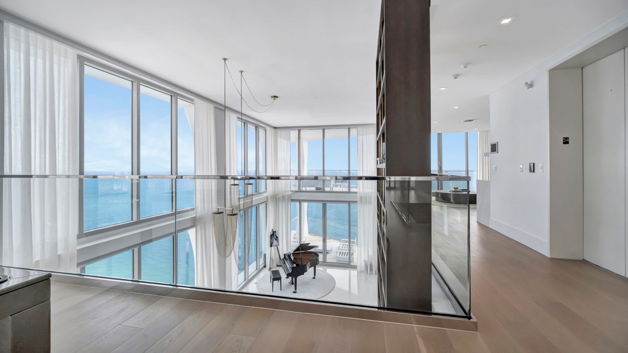 16901 Collins Ave, #5303