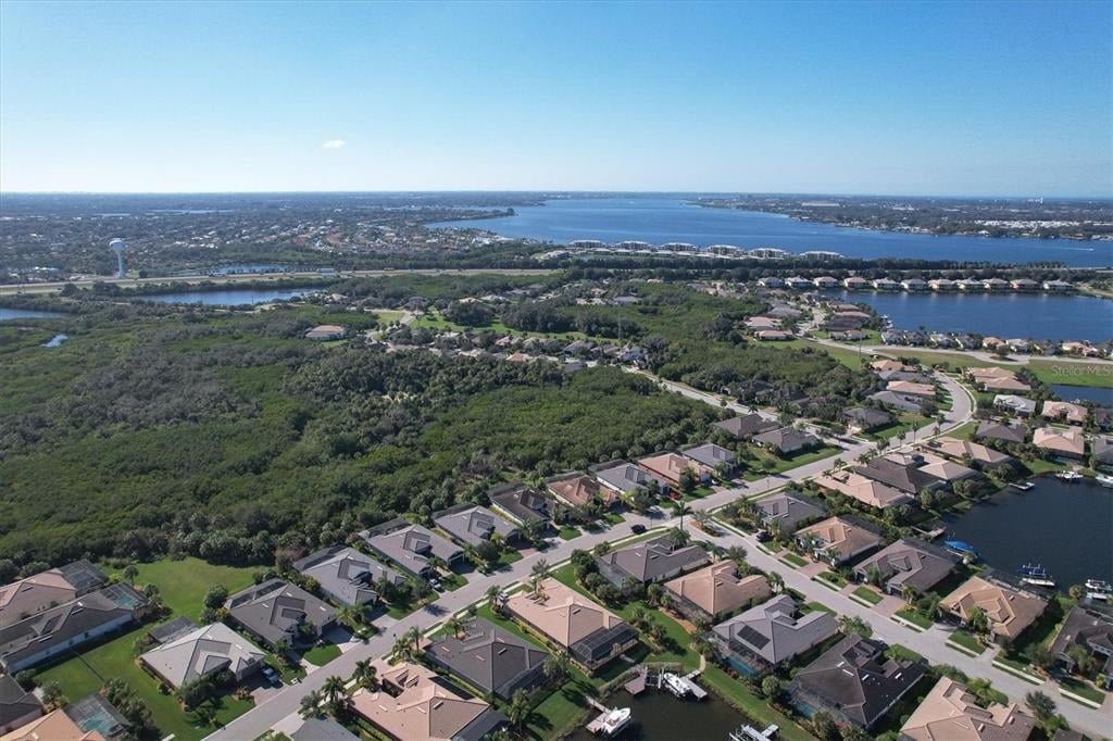 5211 Lake Overlook Ave, Bradenton, FL 34208
