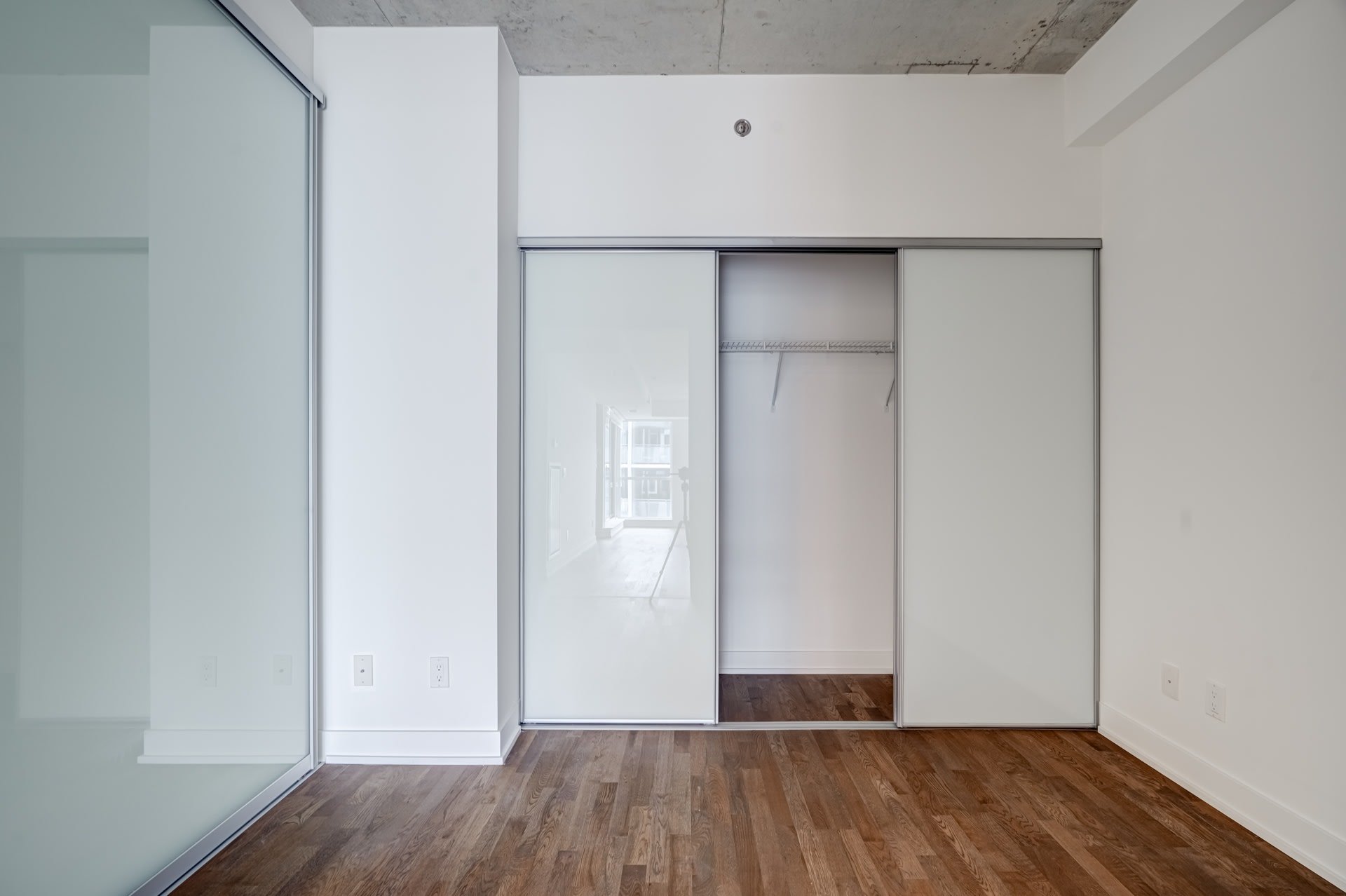 Fabulous 2 Bedroom, 2 Bath Suite