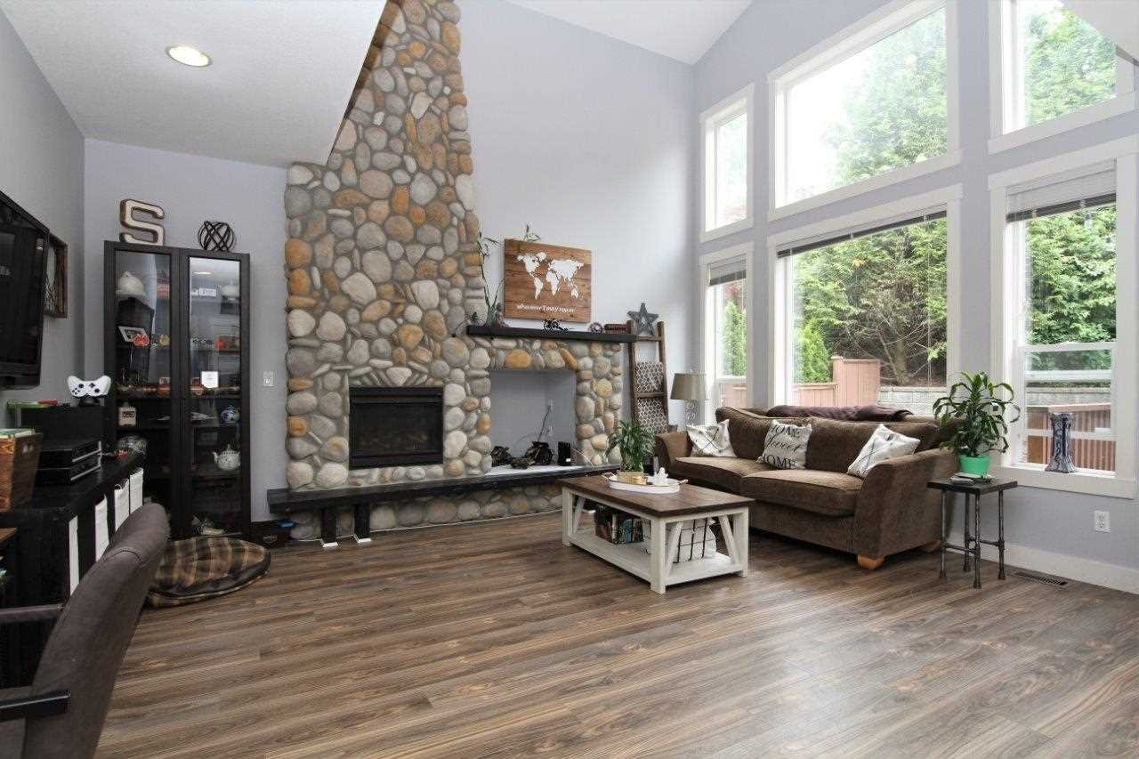 24333 103a Ave