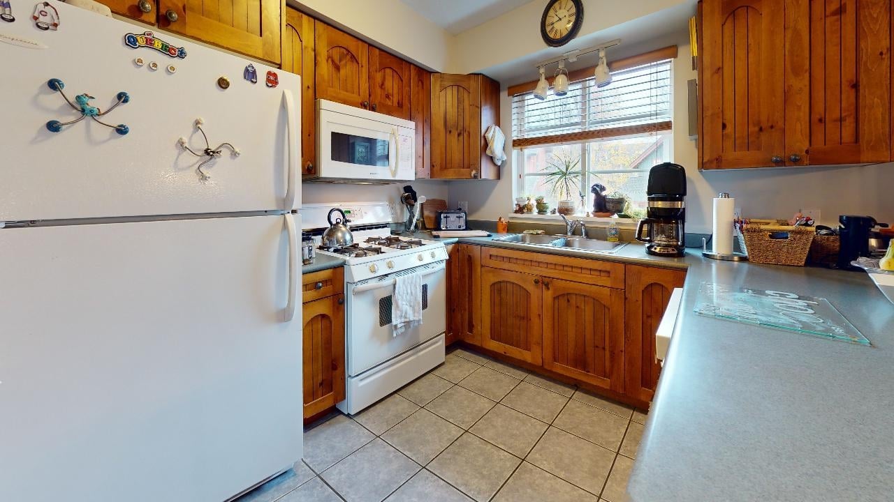 50-1450 Vine Rd
