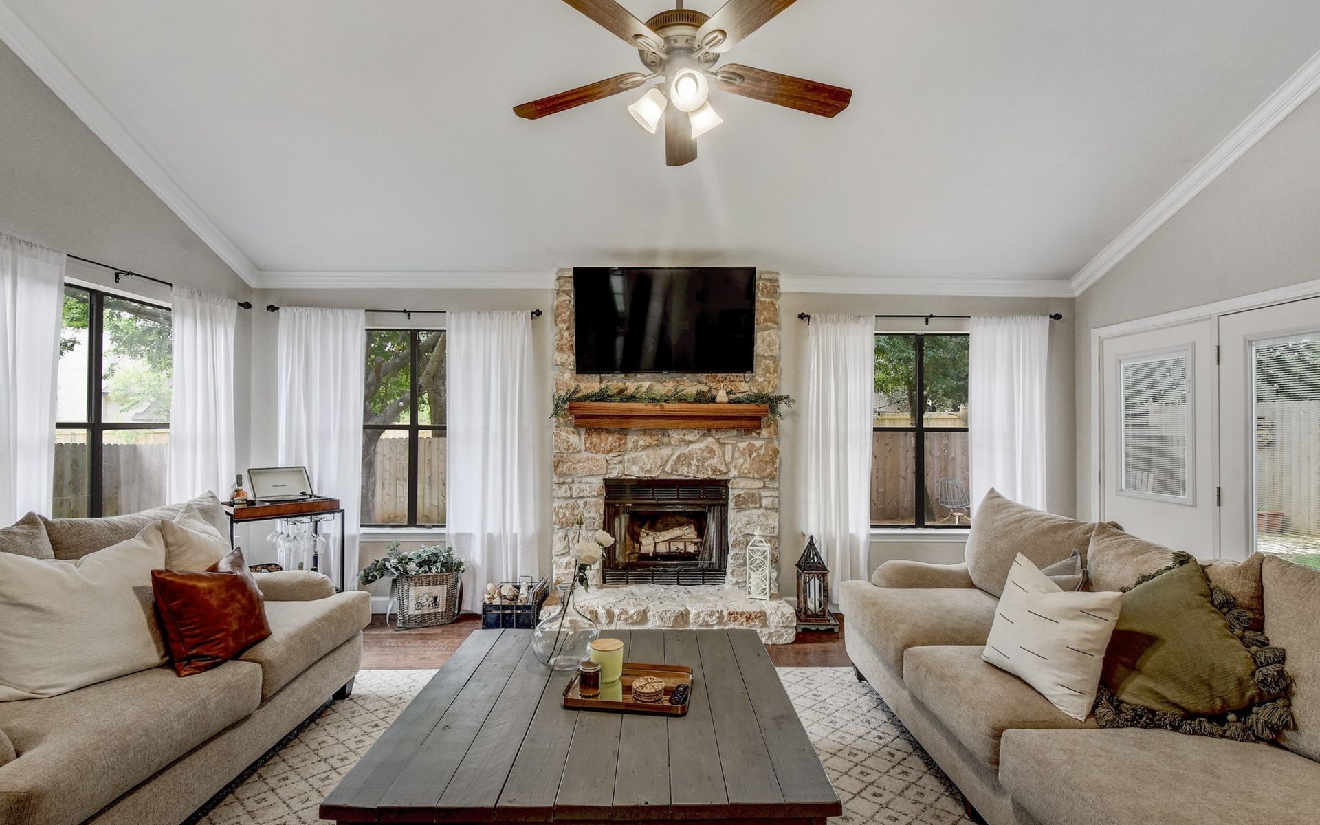 12303 Cabana Ln