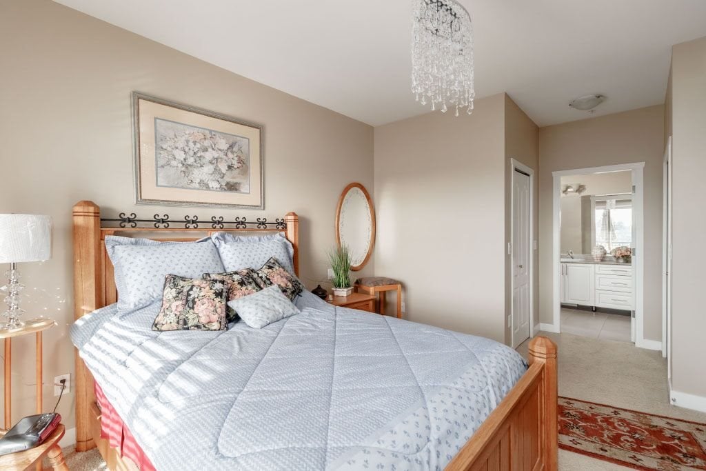 303-2627 Shaughnessy St