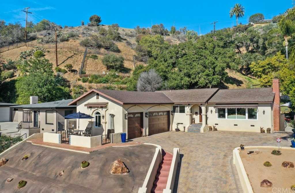 133 W Scenic Drive