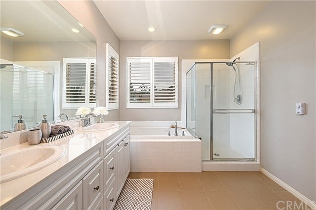 131 Bright Poppy, Irvine 