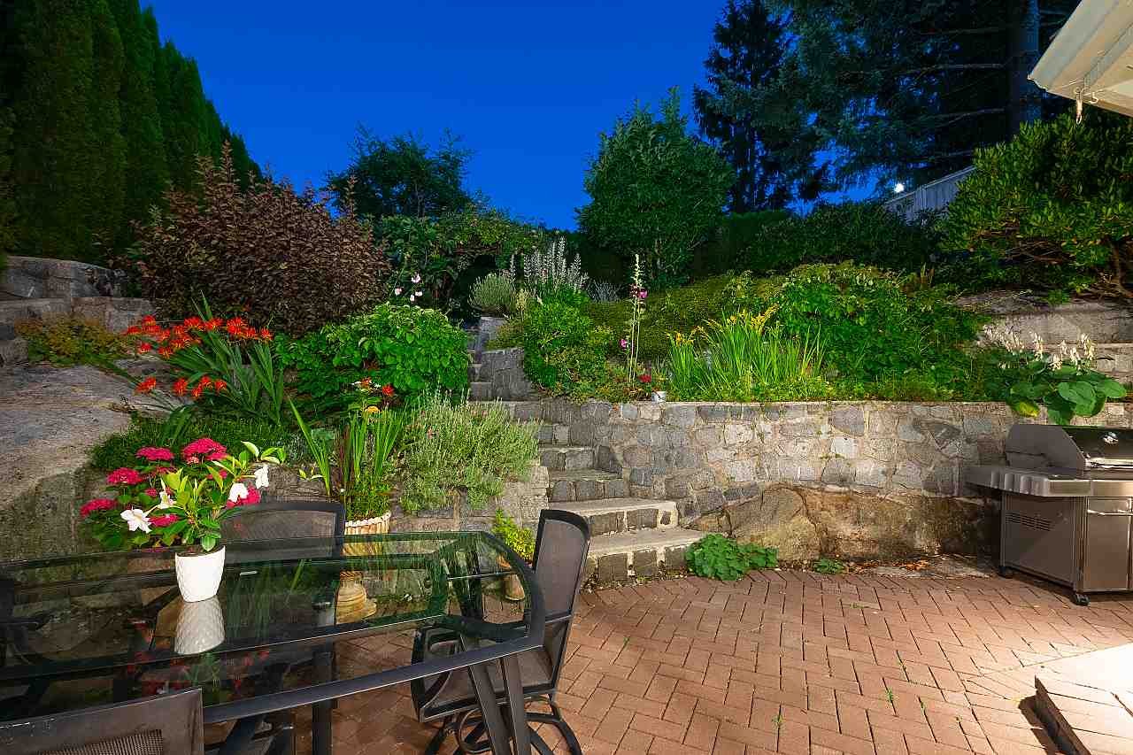 5467 Monte Bre Cres