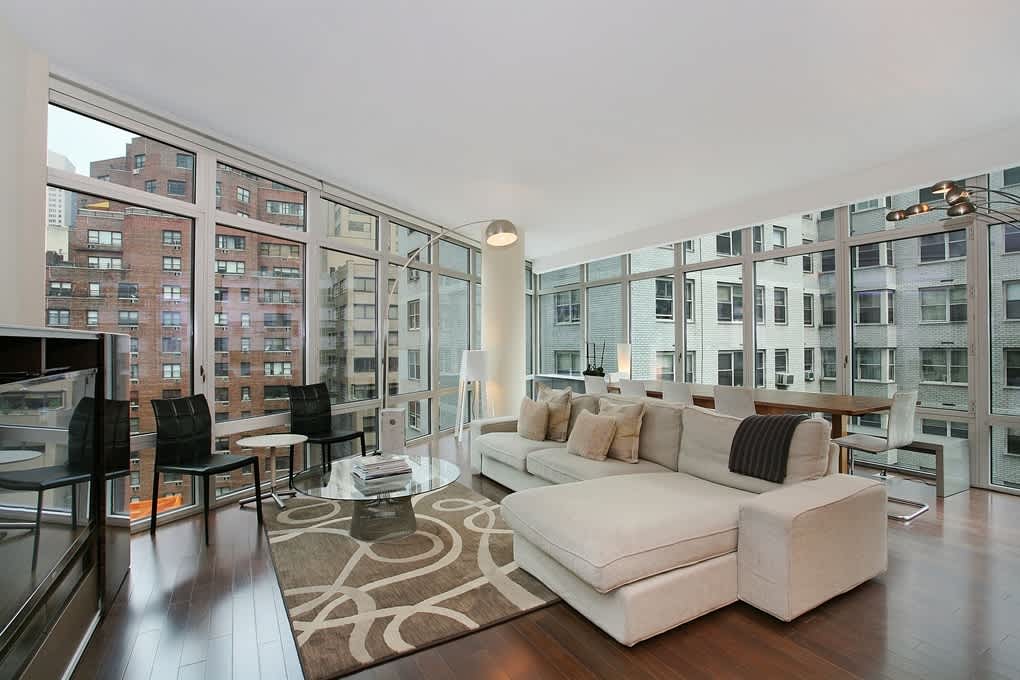 207 East 57th Street Unit: 11A