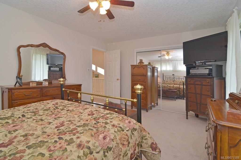 3985 Blenkinsop Rd