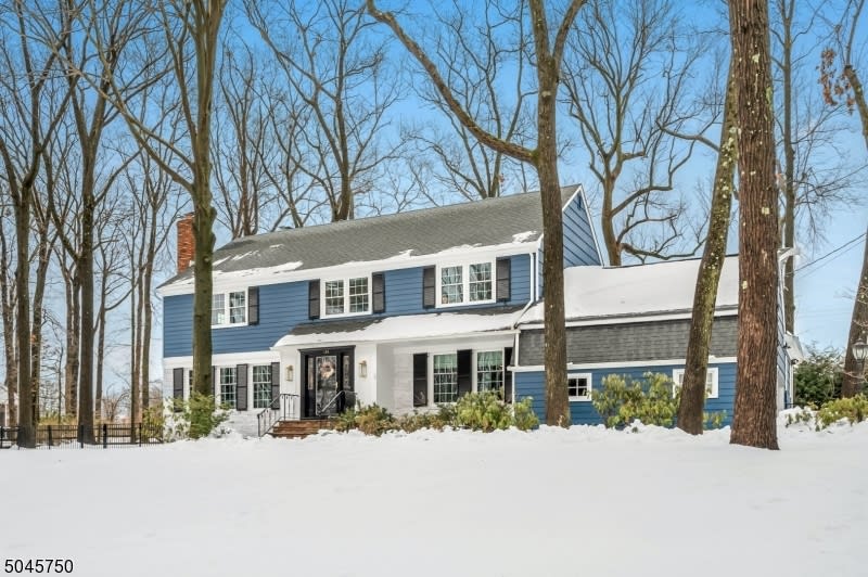 125 Crest Drive