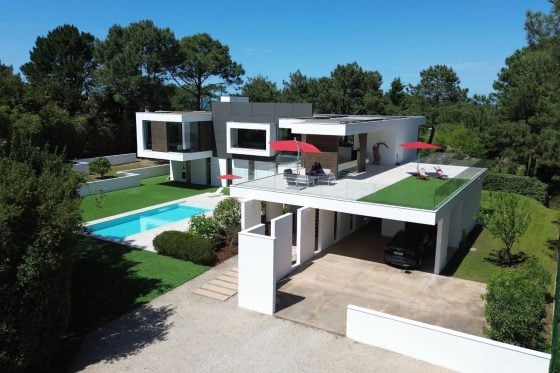 Luxury Real Estate Headlines: Fourth Week in September, 2025