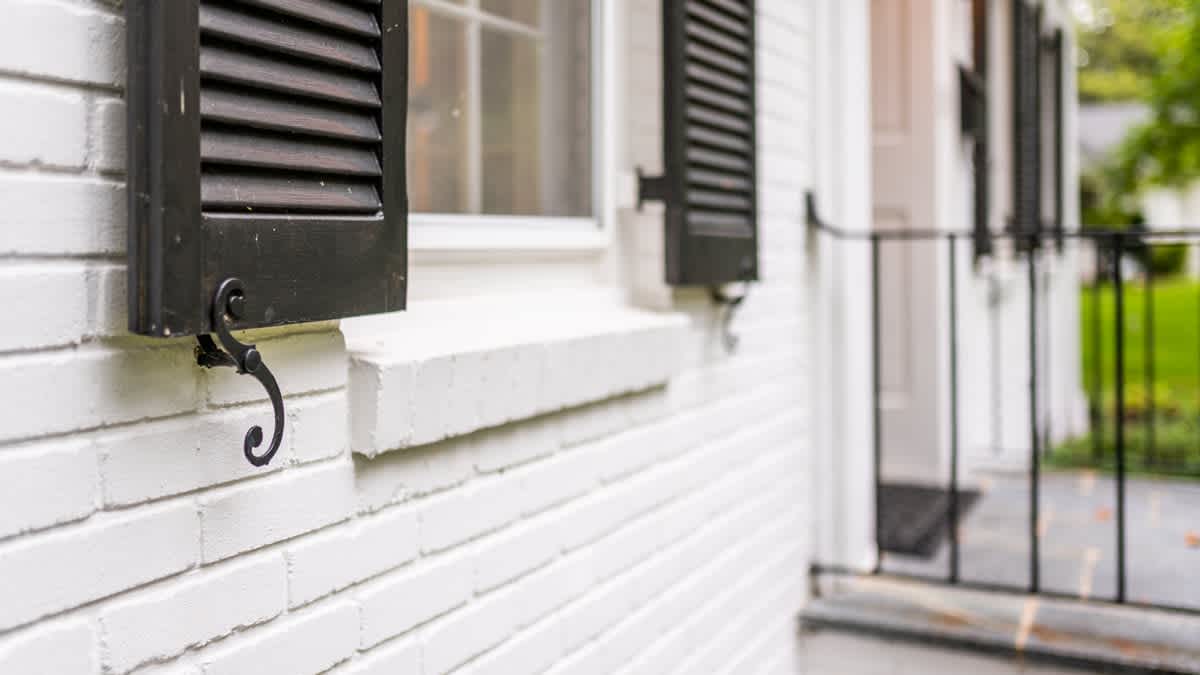 CURB APPEAL: Cape Cod