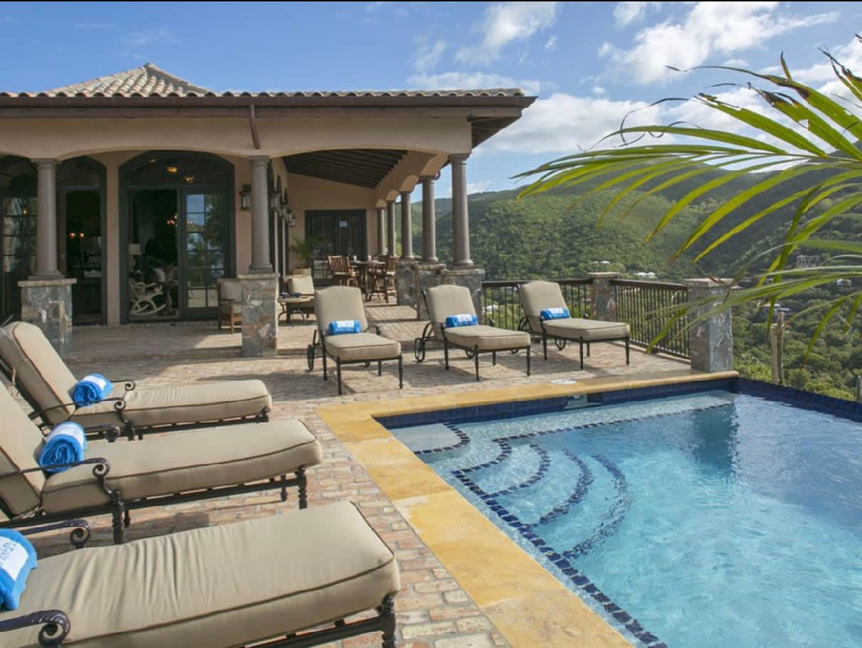 CARIBBEAN PALM VILLA