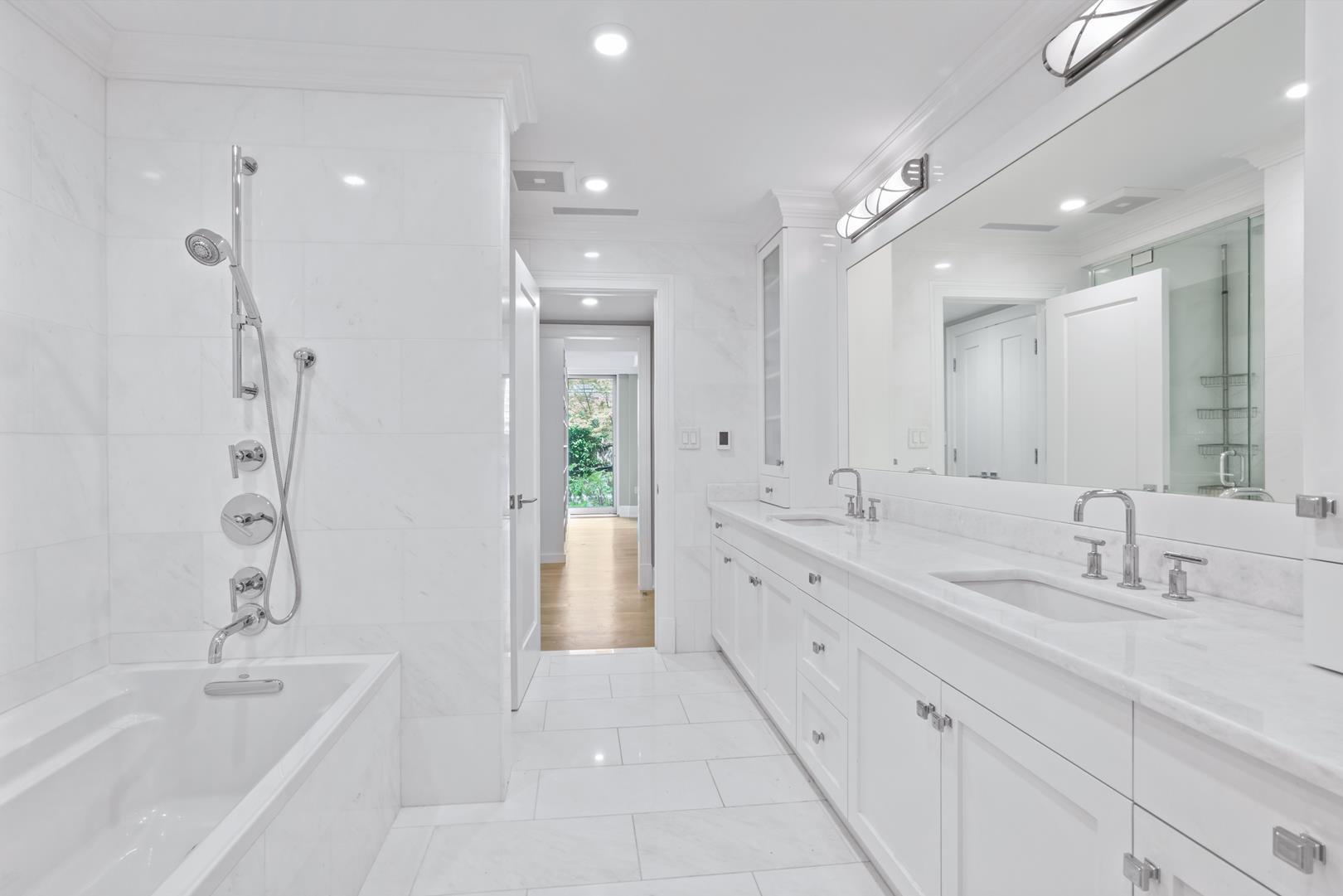 227 East 67th Street, Apt M-1