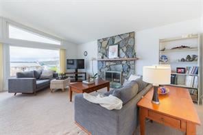 3690 Doncaster Dr