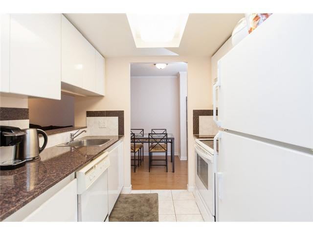 807-1050 Burrard St